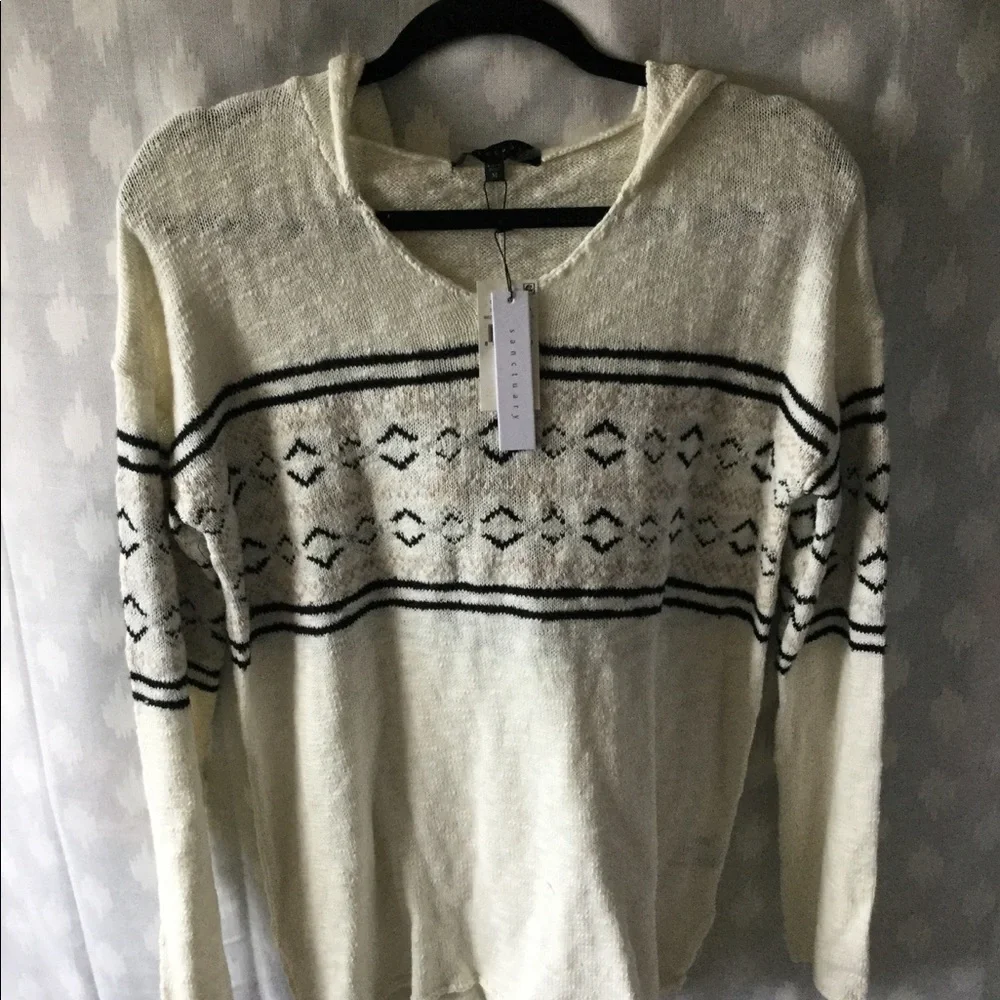 EMBROIDERED HOODED PULLOVER SWEATER